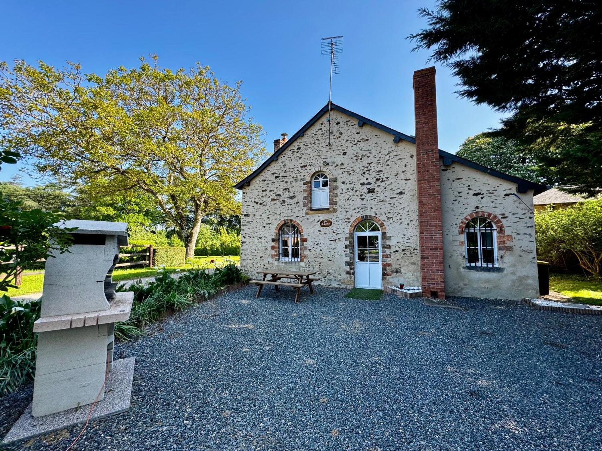Domaine De La Maroutiere Villa Saint-Fort Exteriör bild